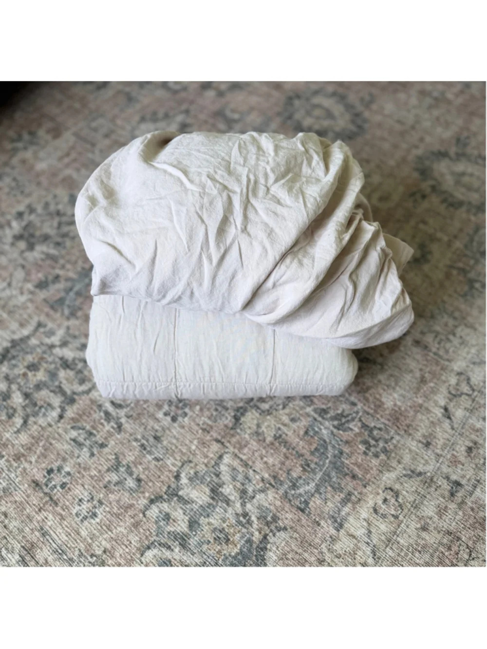 Parachute Linen Queen Box Quilt & Fitted Sheet